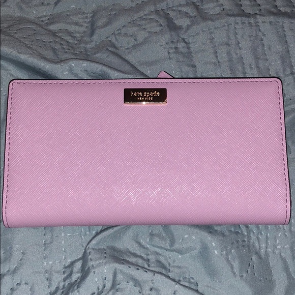 light purple wallet